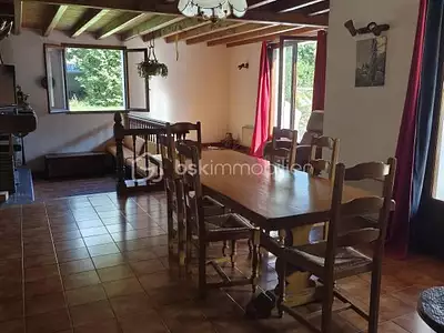 Maison, 205 m²