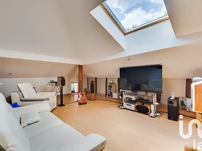 Maison, 215 m²