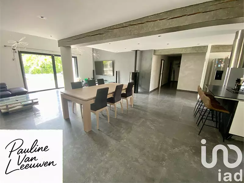 Maison, 215 m²