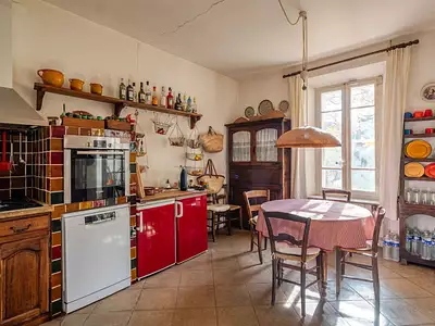 Maison, 250 m²
