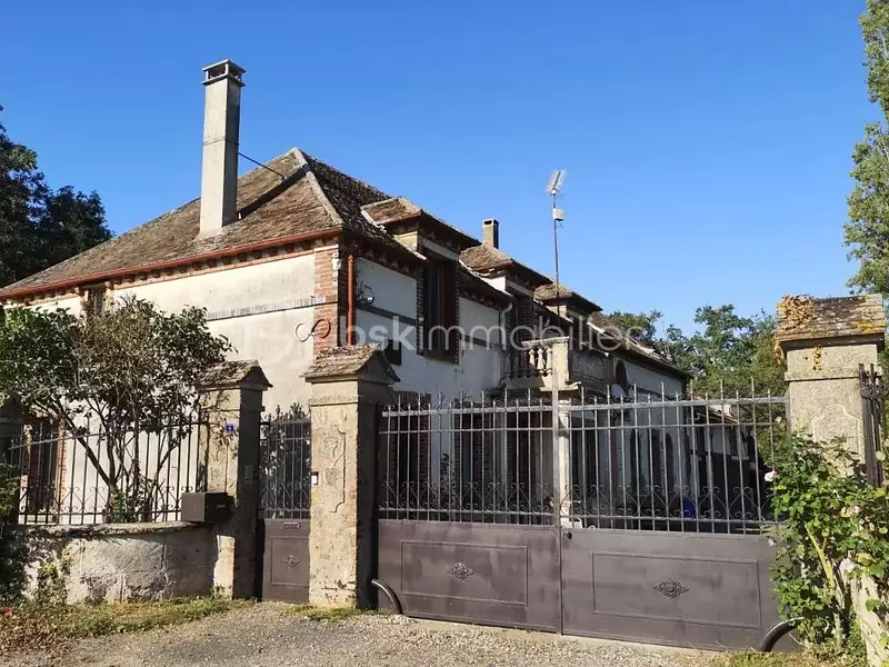 Maison, 326 m²