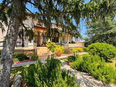 Maison, 271 m²