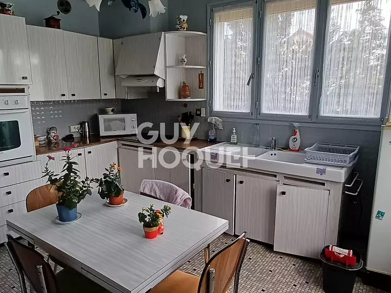 Maison, 185 m²