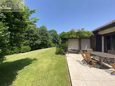 Maison, 305 m²