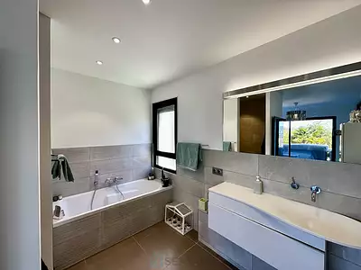 Maison, 166 m²
