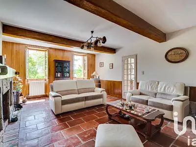 Maison, 215 m²