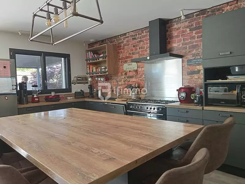 Maison, 185 m²