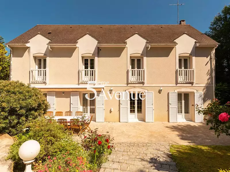 Maison, 226,95 m²