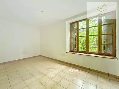 Immeuble, 277 m²