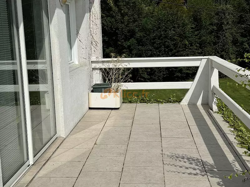 Maison, 240 m²