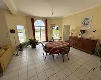 Maison, 240 m²