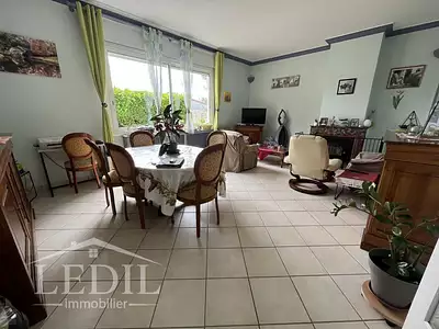 Maison, 223 m²