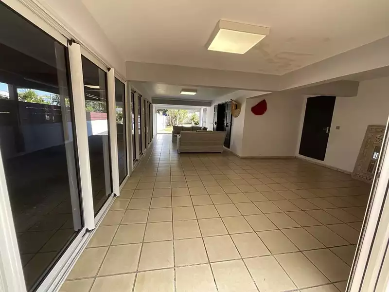 Maison, 310 m²