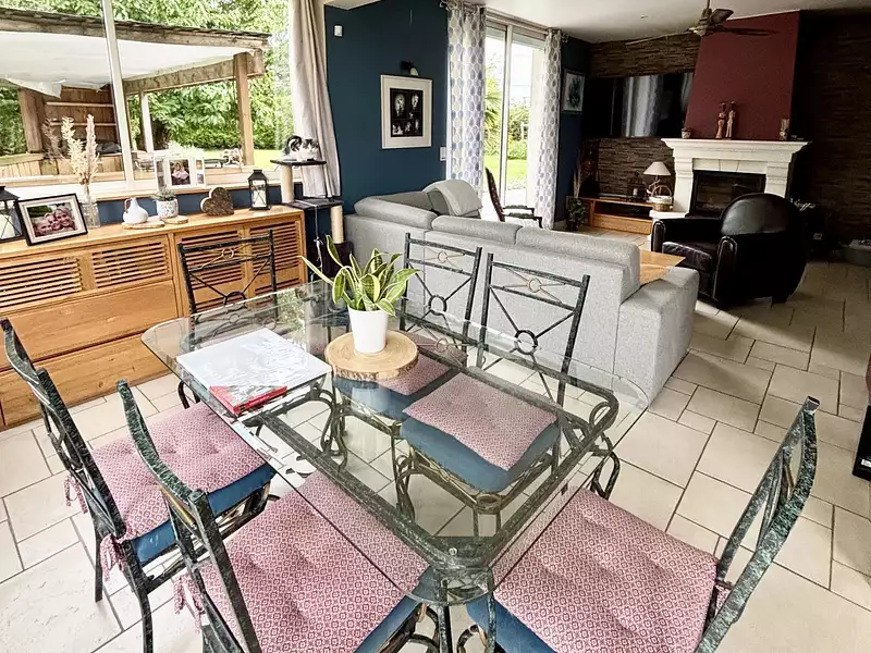 Maison, 165 m²