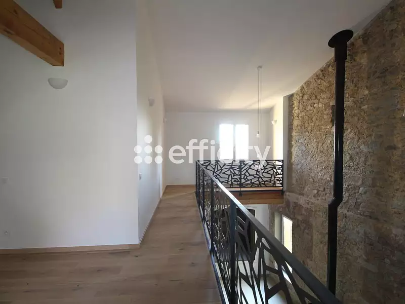 Maison, 201 m²