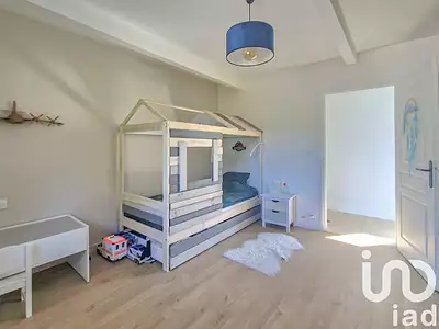 Maison, 195 m²