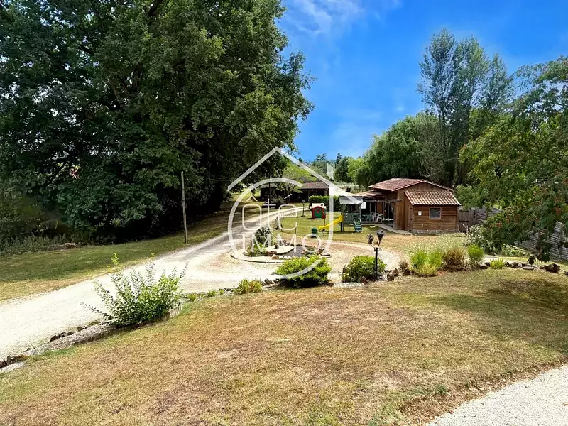 Maison, 184 m²