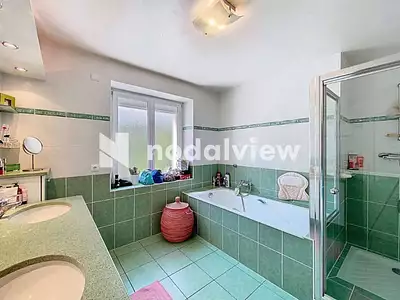 Maison, 195 m²