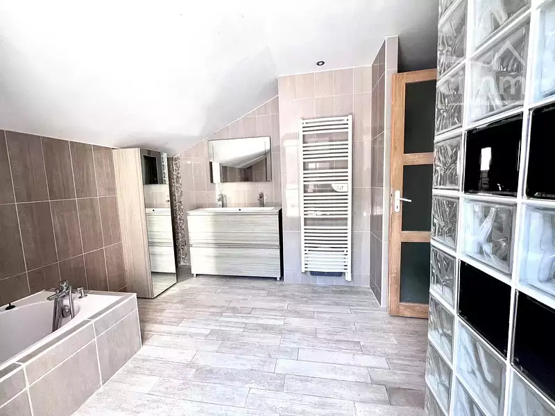 Maison, 115 m²