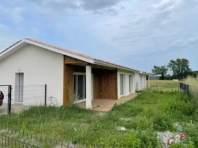 Maison, 83 m²