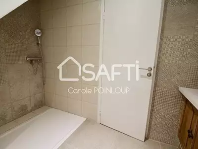 Maison, 169 m²