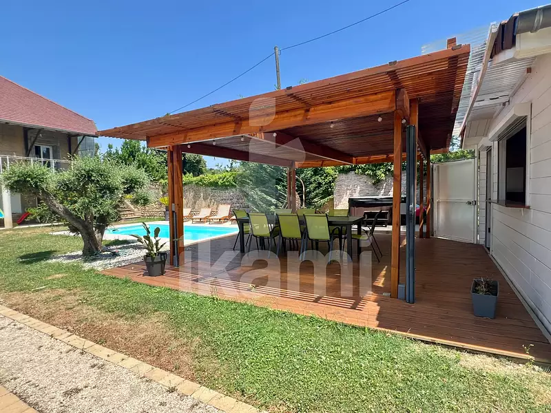 Maison, 280 m²