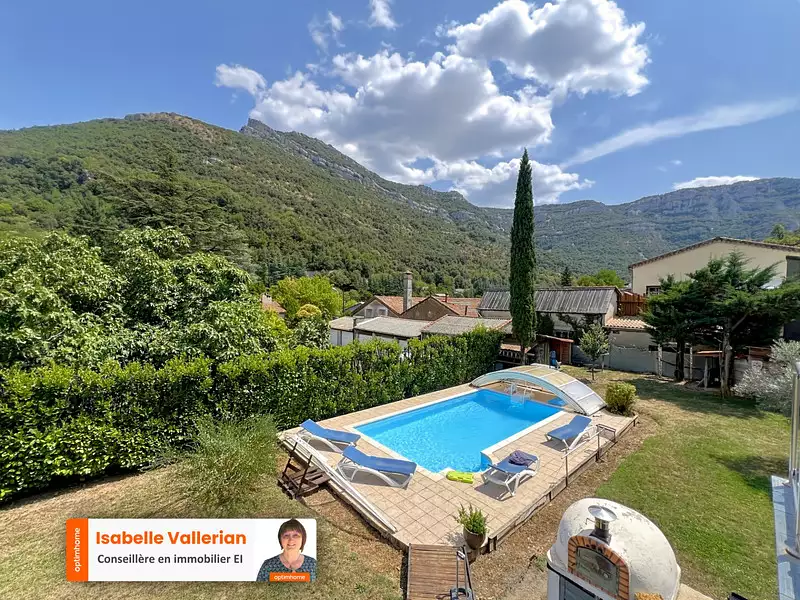 Maison, 163 m²