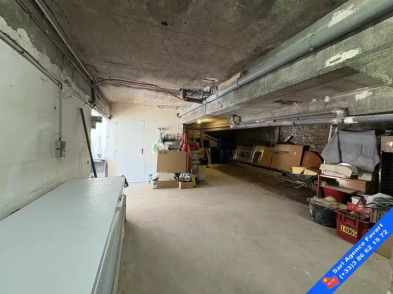 Immeuble, 122,21 m²