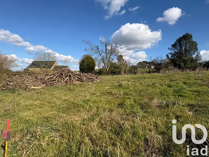 Terrain, 698 m²