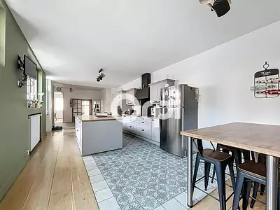 Maison, 280 m²