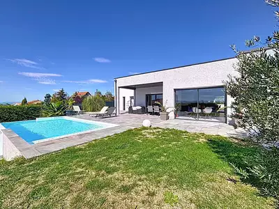 Maison, 204 m²