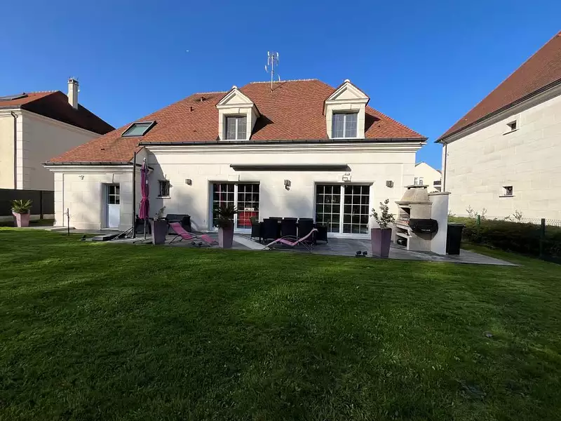 Maison, 340 m²