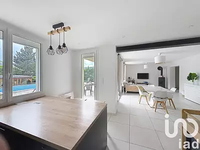 Maison, 167 m²