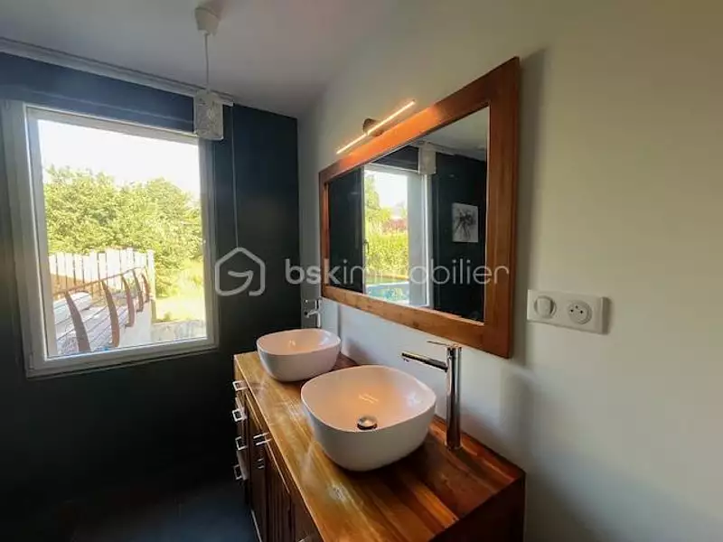 Maison, 203 m²