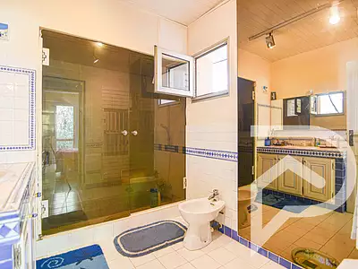 Maison, 242 m²