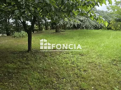Terrain, 830 m²