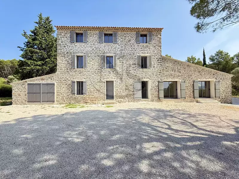 Maison, 280 m²
