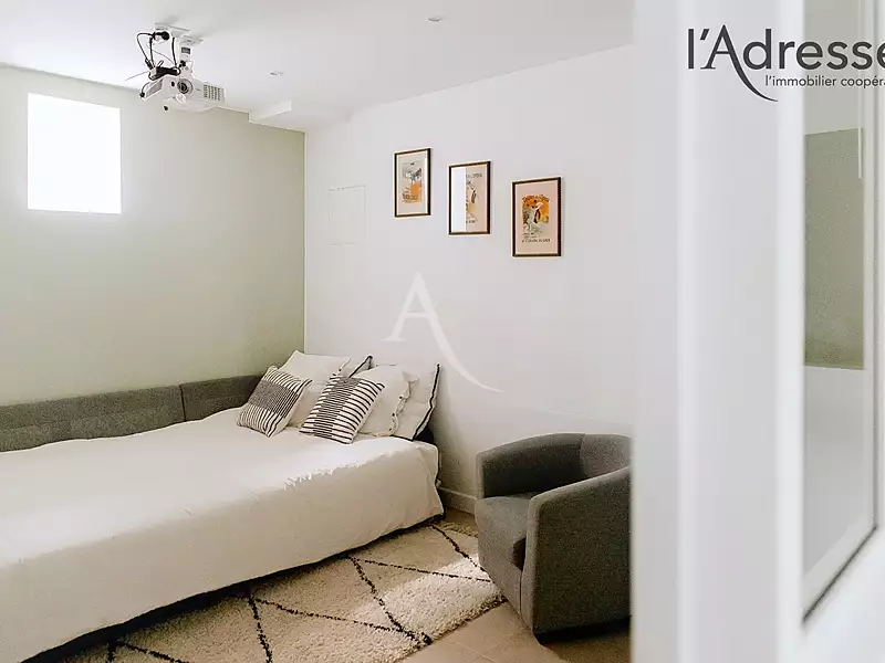 Maison, 325 m²