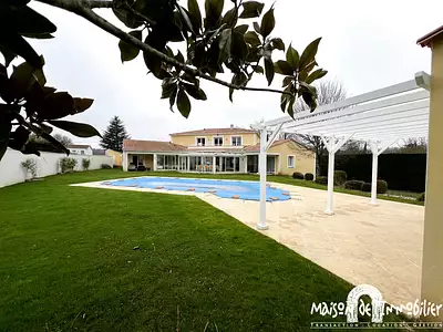 Maison, 321 m²