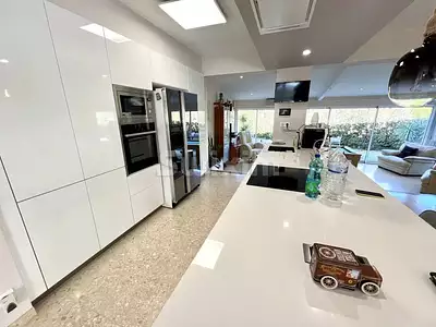 Maison, 170 m²