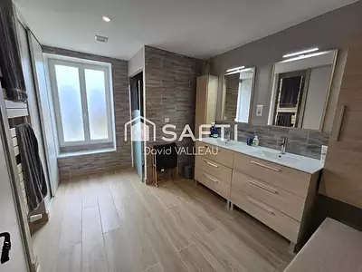 Maison, 230 m²
