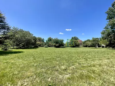 Terrain, 1 800 m²