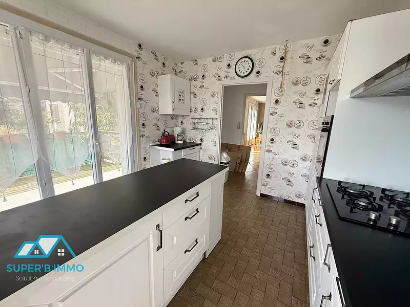 Maison, 182 m²