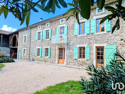 Maison, 237 m²