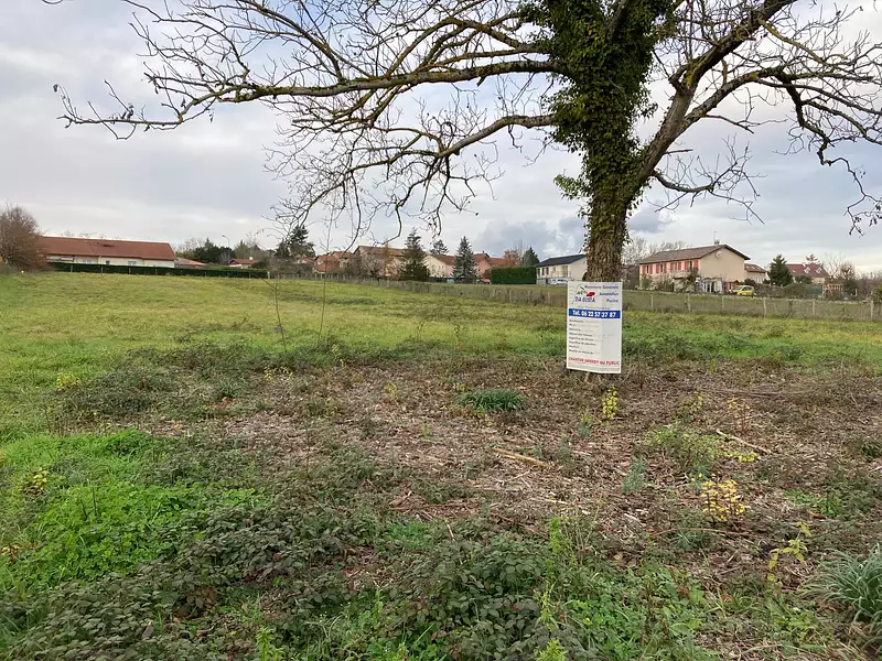 Terrain, 705 m²