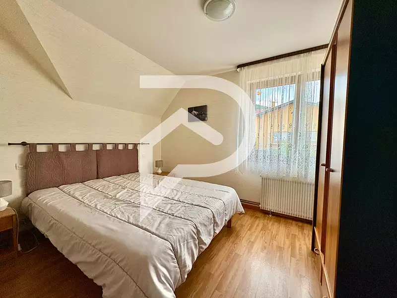 Maison, 256 m²