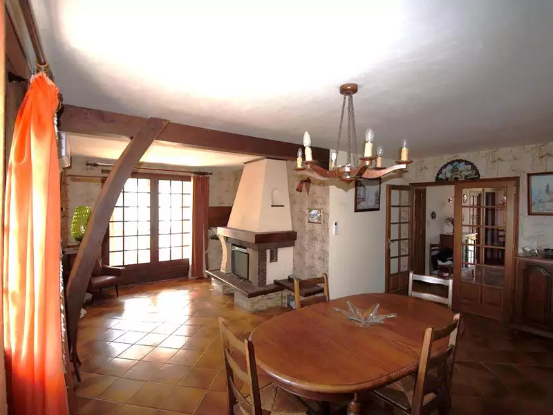 Maison, 360 m²