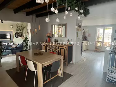 Maison, 147 m²