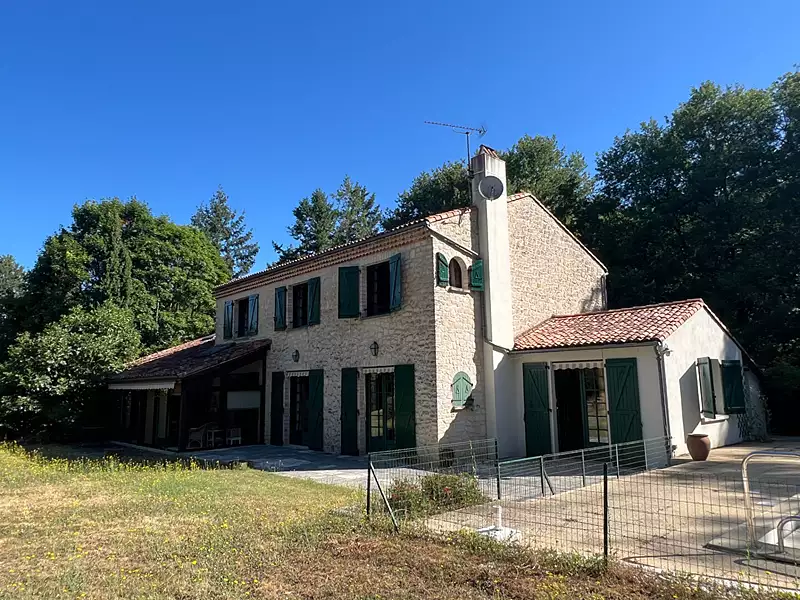 Maison, 265 m²