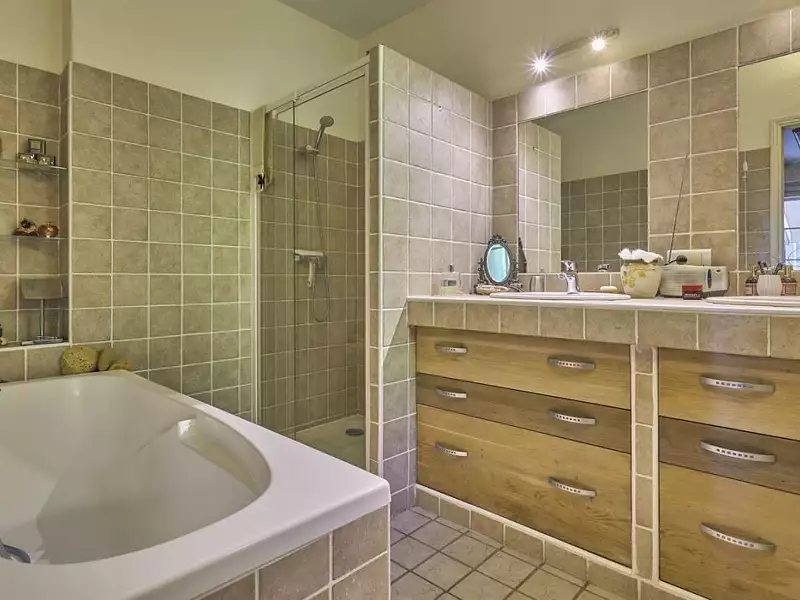 Maison, 162 m²